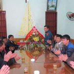 Đ/c Lê Minh Giang – PBT thường trực huyện ủy thăm và tặng quà tại giáo xứ Sơn La.